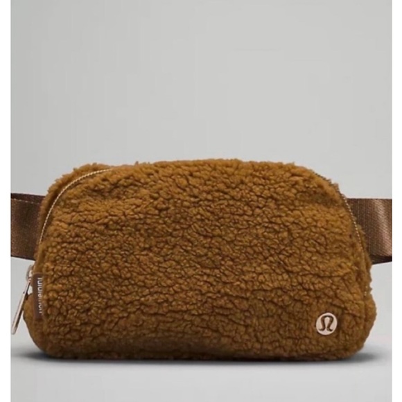 lululemon athletica Handbags - Lululemon Sherpa Bag Brown Fannie Pack everywhere belt bag